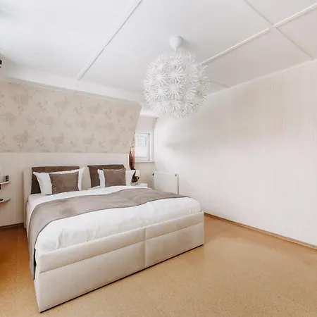 Luna בראונלאגה